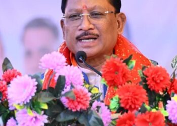 मुख्यमंत्री साय ने जुनवानी नर्मदा धाम में की पंच कुंडीय श्री रुद्र महायज्ञ की परिक्रमा