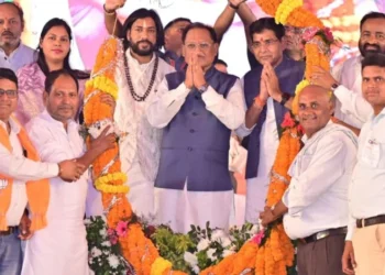 किसानों की खुशियों भरी होली के बाद अब भूमिहीन कृषि श्रमिकों की नवरात्रि भी हुई समृद्ध