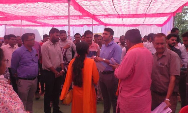 जिला स्तरीय जनसमस्या निवारण शिविर बना समाधान का मंच, हितग्राहियों के चेहरों पर दिखी खुशी की झलक