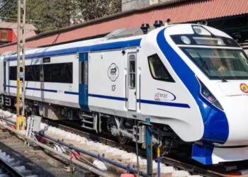 रेलवे सेक्टर में बड़ा बदलाव संभव, RVNL और IRCON के मर्जर की तैयारी, इन शेयरों में आई तेजी