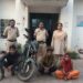 जिला अस्पताल से चोरी बाइक 24 घंटे के भीतर बरामद, महिला सहित तीन आरोपी गिरफ्तार