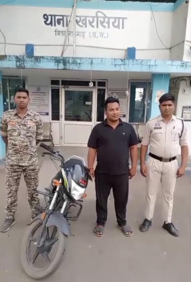 *ट्रेलर चालक से लूटपाट के मामले में खरसिया पुलिस की त्वरित कार्रवाई, आरोपी गिरफ्तार*