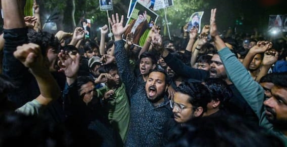 रायपुर में शिया समुदाय ने निकाला कैंडल मार्च, खामेनेई की मौत पर जताया शोक, अमेरिका-इजराइल के खिलाफ भी लगाए नारे