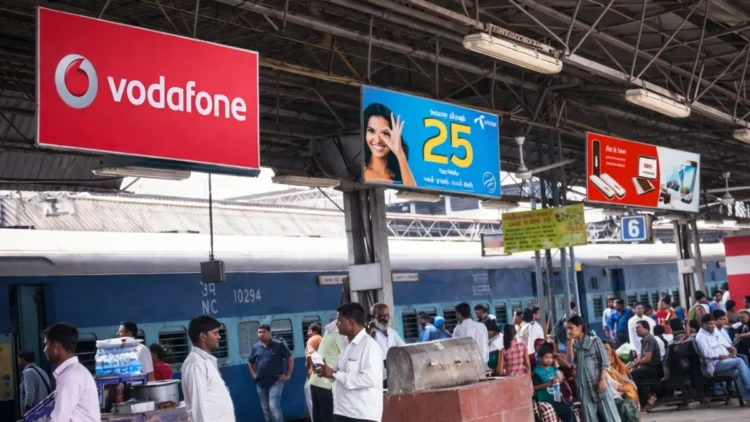 रेलवे का सख्त एक्शन, ट्रेन और स्टेशनों पर आपत्तिजनक व नियमों के खिलाफ विज्ञापनों पर पूरी तरह बैन