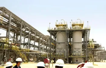 सऊदी अरामको की रास तनूरा रिफाइनरी पर ड्रोन हमले के बाद  सुरक्षा कारणों से अस्थायी बंदी,वैश्विक बाजार में निवेशकों की चिंता बढ़ी