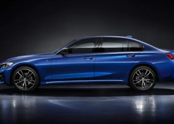 1 अप्रैल से महंगी होंगी BMW और MINI कारें, कंपनी ने कीमत बढ़ाने का किया ऐलान