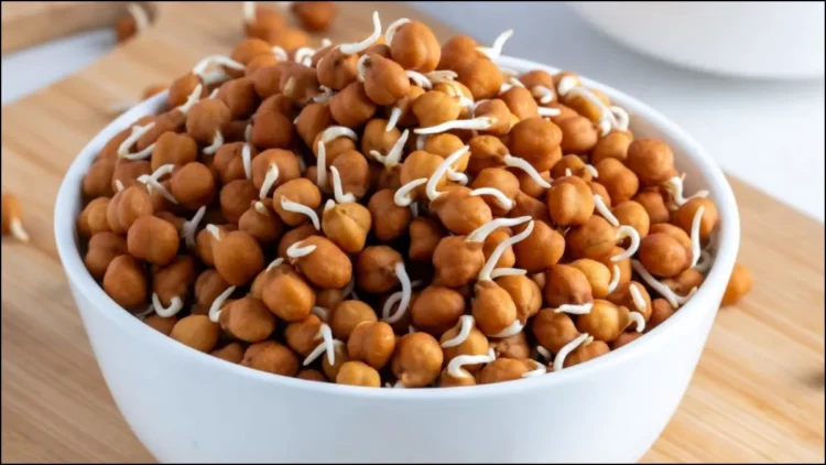 अंकुरित चना खाने से बढ़ेगी ताकत और सेहत, जानें सही मात्रा और फायदे