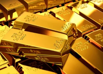 सोने की कीमतों में बड़ी गिरावट, रिकॉर्ड स्तर से ₹28,000 सस्ता; चांदी भी गिरावट के साथ कमजोर हुई, जानें आज का नया रेट