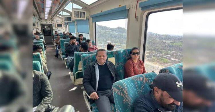 वीरता पुरस्कार विजेताओं को बड़ी सौगात: भारत सरकार ने दी ट्रेनों में आजीवन मुफ्त यात्रा की सुविधा