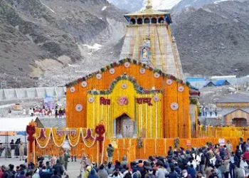 केदारनाथ जाने वालों के लिए खुशखबरी:हेलीकॉप्टर किराए जारी, कई रूट्स पर सस्ता हुआ सफर, श्रद्धालुओं को  मिली बड़ी राहत