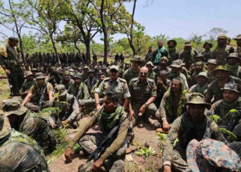 छत्तीसगढ़ में नक्सलियों पर बड़ी कार्रवाई: 108 नक्सलियों का सरेंडर, कांकेर में पुलिस-नक्सली मुठभेड़ जारी