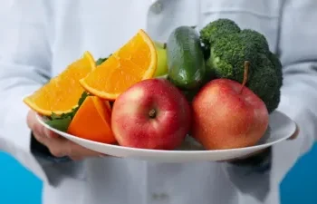 तेजी से घटाना है वजन तो डाइट में शामिल करें हाई फाइबर और कम कार्ब वाले फूड्स