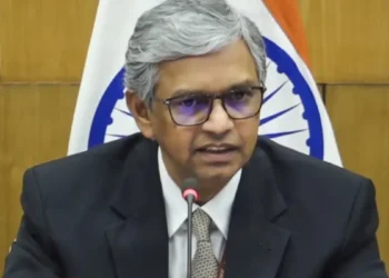 भारत की कूटनीति में बड़ा बदलाव: पेरियासामी कुमारन ब्रिटेन में नए उच्चायुक्त नियुक्त, विक्रम दोरईस्वामी चीन में संभालेंगे अहम जिम्मेदारी