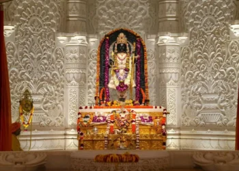 अयोध्या में सूर्य की किरणों से रामलला का तिलक, कड़ी सुरक्षा के बीच मनाई जा रही रामनवमी