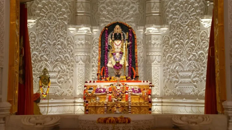 अयोध्या में सूर्य की किरणों से रामलला का तिलक, कड़ी सुरक्षा के बीच मनाई जा रही रामनवमी