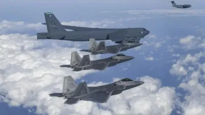 ईरान के खिलाफ अमेरिका ने तैनात किया परमाणु बम ले जाने में सक्षम B-52 बॉम्बर, जानें कितना खतरनाक है यह विमान