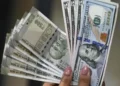 14 साल में सबसे ज्यादा टूटा रुपया, वित्त वर्ष 2025-26 में करीब 10% तक कमजोर