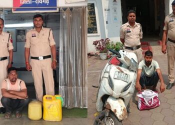 “ऑपरेशन आघात” के तहत अवैध शराब पर रायगढ़ पुलिस की ताबड़तोड़ कार्रवाई जारी, 5 आरोपियों के कब्जे से अवैध शराब बरामद