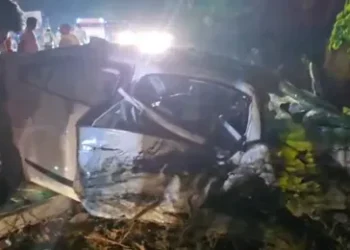 छत्तीसगढ़ में भीषण सड़क हादसा, दो कारों के बीच जबरदस्त भिड़ंत से 6 लोगों की मौके पर मौत
