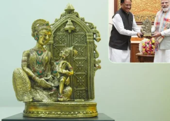 प्रभु श्रीराम के आदर्शों से प्रेरित छत्तीसगढ़ : मुख्यमंत्री साय ने प्रधानमंत्री नरेंद्र मोदी को बेल मेटल निर्मित ‘माता कौशल्या के राम’ कलाकृति की भेंट