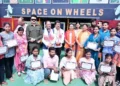 ‘स्पेस ऑन व्हील्स’ बना जशपुर के बच्चों के लिए अंतरिक्ष ज्ञान का चलता-फिरता विद्यालय