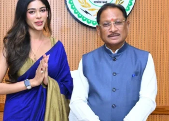 मुख्यमंत्री विष्णुदेव साय से मिस इंडिया छत्तीसगढ़ सुश्री अनुष्का सोन ने की सौजन्य मुलाकात : सदन का ऐतिहासिक सत्र सुनने विधानसभा पहुंची थी मिस इंडिया छत्तीसगढ़
