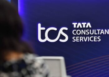 टॉप-10 में 7 कंपनियों का ₹2 लाख करोड़ मार्केट कैप घटा, TCS को सबसे बड़ा नुकसान