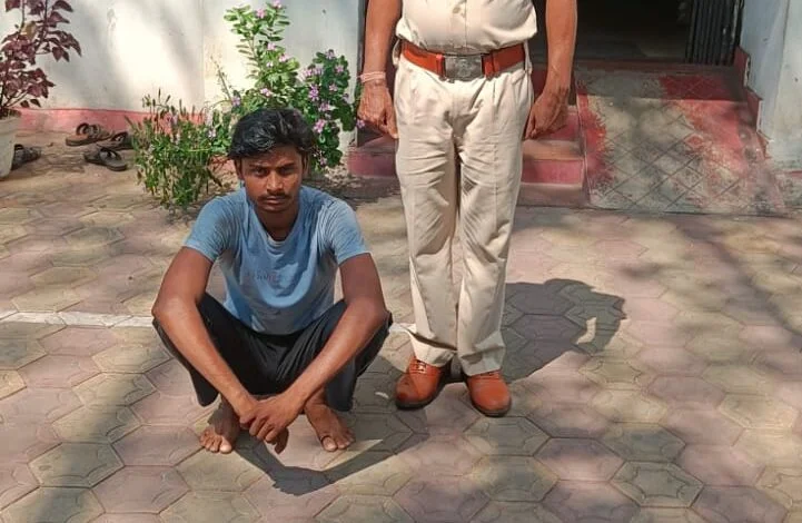 ऑपरेशन “तलाश” में रायगढ़ पुलिस को मिली एक औरबड़ी सफलता—दुष्कर्म का फरार आरोपी गिरफ्तार