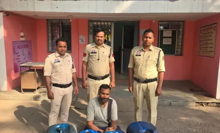 अवैध रूप से ज्वलनशील पदार्थों के भंडारण व बिक्री पर रायगढ़ पुलिस की बड़ी कार्रवाई