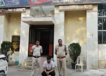 “ऑनलाइन क्रिकेट सट्टा रैकेट पर बड़ा प्रहार” — रायगढ़ पुलिस ने मास्टरमाइंड देव बंसल को रायपुर से दबोचा