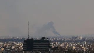 ईरान का बड़ा हमला, बहरीन में Amazon के डेटा सेंटर को बनाया निशाना, बढ़ा अंतरराष्ट्रीय तनाव