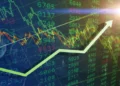 हफ्ते के आखिरी दिन बाजार में तूफानी तेजी; Sensex 500 अंक उछला, इन शेयरों ने बाजार में भरी रफ्तार