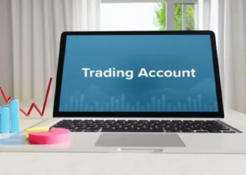 Demat अकाउंट में आधार लिंक कैसे करें? यहां एक Click में जानें पूरा प्रोसेस