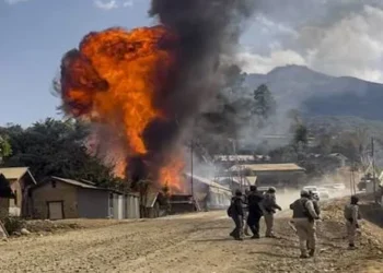 मणिपुर में फ़िर भड़की हिंसा; रॉकेट हमले में 2 बच्चों की मौत, 3 दिन के लिए इंटरनेट बंद…