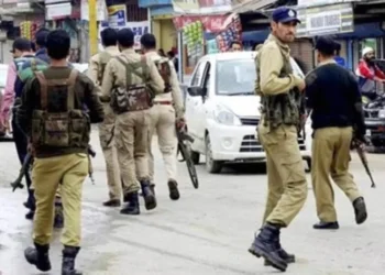 जम्मू में लश्कर के आतंकी नेटवर्क का भांडाफोड़, 16 साल से फरार चल रहे दो पाकिस्तानी आतंकियों समेत पांच गिरफ्तार