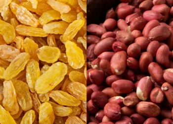 सुबह खाली पेट खाएं भीगी किशमिश और मूंगफली, सेहत को मिलेंगे कई जबरदस्त फायदे