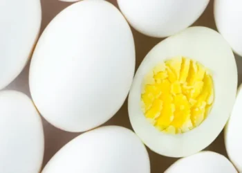 रोज सुबह 2 उबले अंडे खाने से क्या होता है, जानें सेहत को मिलने वाले जबरदस्त फायदे