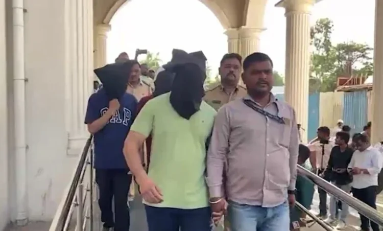 MNC में 8 महिलाओं के साथ यौन शोषण और धर्मांतरण, इंजीनियर-टीम लीडर समेत 6 गिरफ्तार