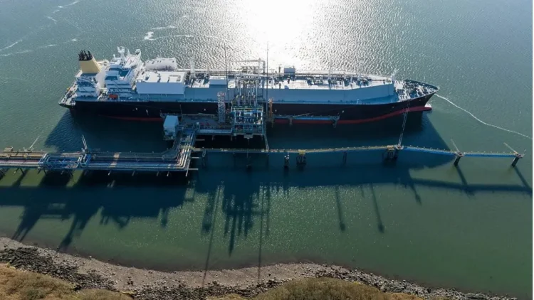 Shell ने भारत को LNG सप्लाई बढ़ाई, मार्च में इंपोर्टेड गैस की सबसे बड़ी सप्लायर बनी कंपनी