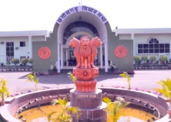 छत्तीसगढ़ में सरकारी कर्मचारियों की छुट्टियों पर रोक, तीन महीने तक बिना अनुमति अवकाश नहीं