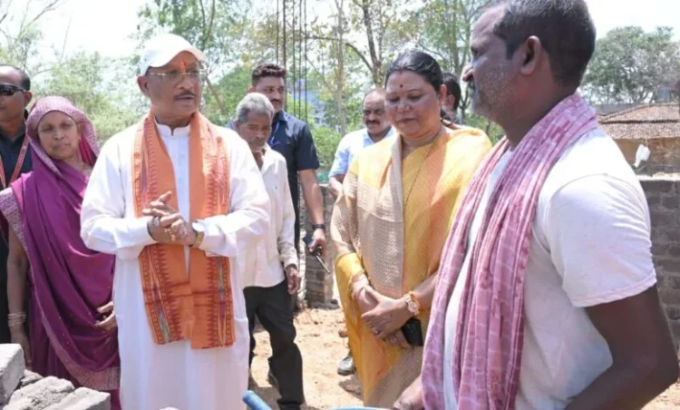 कच्ची झोपड़ी से पक्के घर तक का सपना हो रहा साकार