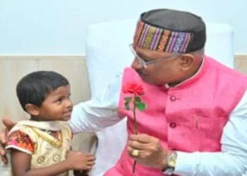 विशेष लेख : ‘बगिया से बस्तर’ तक गूंजा सुशासन का स्वर-जनता से सीधा संवाद बना विश्वास का आधार