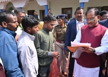 भीषण गर्मी में राहत: सुखबासुपारा में नलकूप खनन से दूर हुई पेयजल समस्या, ग्रामीणों ने मुख्यमंत्री का जताया आभार