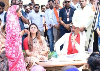 संवाद से समाधान : कमराखोल में मुख्यमंत्री ने दूर की बिजली बिल की चिंता