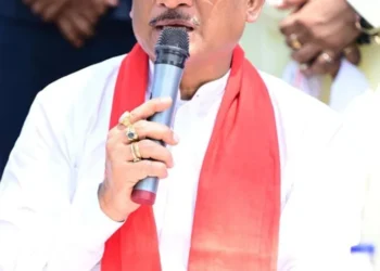 आम की छांव में बदले सपनों के मायने: मुख्यमंत्री ने कहा अब करोड़पति दीदी बनने की सोचिए