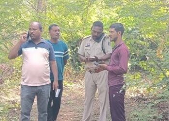 कोरबा में दिल दहला देने वाली वारदात: सड़क किनारे झाड़ियों में मिला खून से लथपथ शव.. मचा हड़कंप
