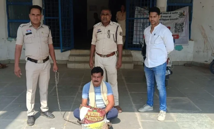 “ऑपरेशन आघात” में नशे के कारोबार पर रायगढ़ पुलिस का बड़ा प्रहार, पुसौर में गांजा तस्कर और शराब कारोबारी गिरफ्तार