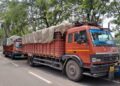 “ऑपरेशन प्रहार” में चक्रधरनगर पुलिस की अवैध कबाड़ पर बड़ी कार्रवाई, जामगांव में दो माजदा वाहनों से 27 टन स्क्रैप जप्त