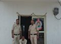 “ऑपरेशन अंकुश” के तहत जूटमिल पुलिस की कार्रवाई, जेल कॉम्पलेक्स के सामने सट्टा लिखते आरोपित गिरफ्तार