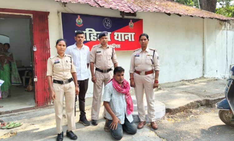 *महिला से अश्लील हरकत और जान से मारने की धमकी देने वाला अधेड़ गिरफ्तार*